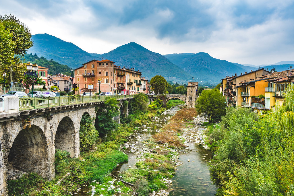Sospel – 15 km inland nestled along the river.